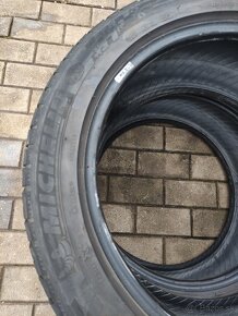 255/45 r19 Michelin - 6