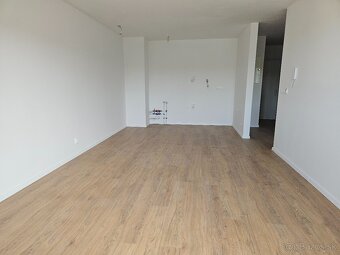 2-izbový byt s balkón a parkovaním – Popradská, KE Terasa - 6