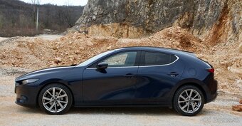 Mazda 3 - 6