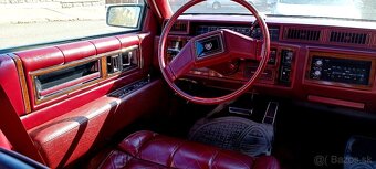 Cadillac Deville, 6 miestny sedan - 6