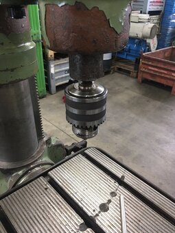 Stojanová vŕtačka - 6