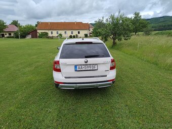 Predám Octavia scout - 6