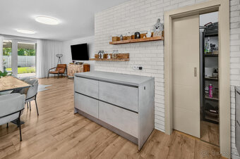 NA PREDAJ unikátny, samostatný 4-iz Rodinný dom priamo v DS - 6