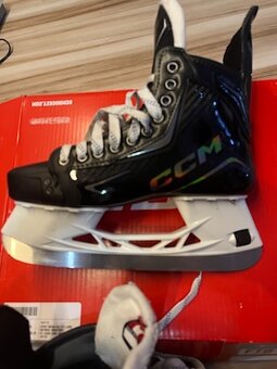 🔥 Hokejové korčule CCM JETSPEED FT8 PRO – CUSTOM 🔥 - 6