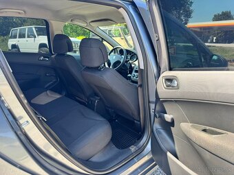 Peugeot 308 1.4 Benzín - 6