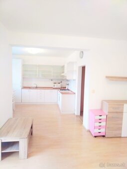 veľký 2 izbový byt 74 m2 v Devínskej Novej Vsi - 6