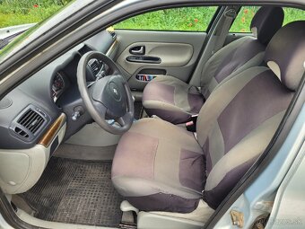 Renault clio - 6