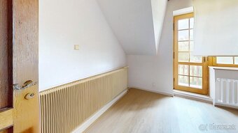 Na predaj, 8i rodinný dom 450 m2, pozemok 900 m2, Trnové, - 6