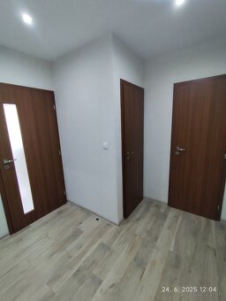 Predám 3 izbový byt 74 m2 , ulica Michalská, obec Hlohovec - 6