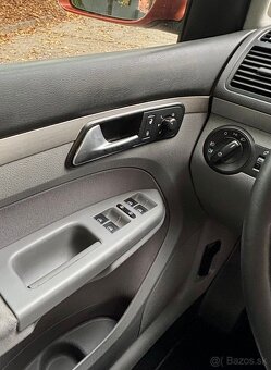 Volkswagen Touran 1.9 TDi, 2009, 7 miestny - 6
