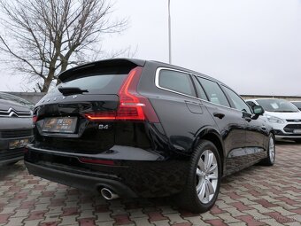 Volvo V60 B4 Momentum Pro A/T - 6
