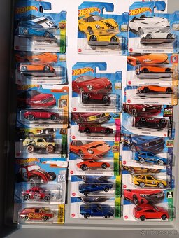 Hot wheels v blistroch - 6