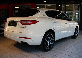 Maserati Levante S Q4 GranLusso Rosso/Grigio B& benzín - 6