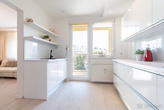 NA PRENÁJOM KRÁSNY 2 IZBOVÝ BYT S LOGGIOU | TERASA - TRI HÔR - 6