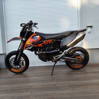 Predám KTM SMC 690 Supermoto - 6