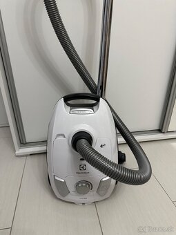Vysávač Electrolux EASY GO - 6