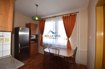 EXKLUZÍVNE Priestranný 2-izbový byt s balkónom v centre Gala - 6