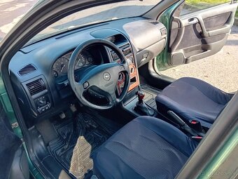 Opel Astra sedan 1.6. benzín - 6