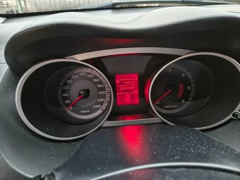 Predám Peugeot 4007 - 6