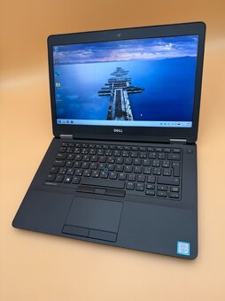 Notebook Dell Latitude E5470 / i5 / 8GB RAM / 256GB SSD - 6