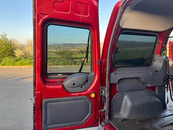 Ford Tourneo Connect 230 1.8TDCi,r.v.2010 - 6
