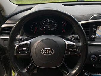 Predám Kia Sorento - 6