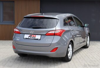 Hyundai i30 CW 1.6i CRDi 16V DOHC Comfort - 6