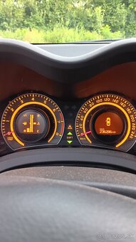 Toyota Auris 1.6 benzin 91 kw - 6