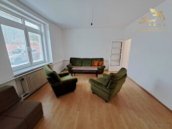 Rodinný dom s pozemkom vhodným na podnikanie - 6