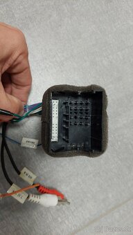 Predám 2DIN čínske autoradio na Ford Focus - 6