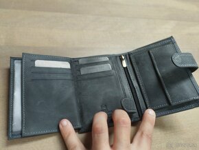 Sivá kožená peňaženka - 6