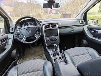 Mercedes Benz B - 6