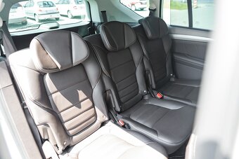 Renault Espace INITIALE Paris 1.6dCi Energy 118kW 7m 05/2016 - 6