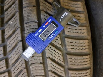 Continental winter contact 235/45/R20 xl - 6