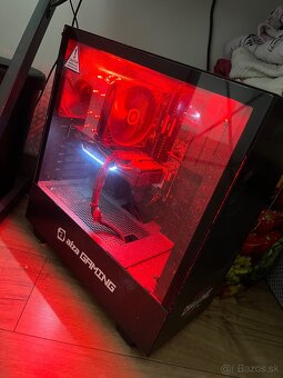 Predam herny pc, klavesnicu, mys, repro, sluchadla razer - 6