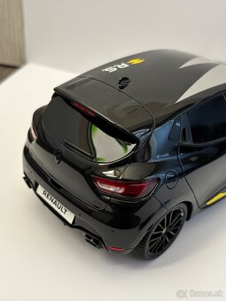 Predám model auta Renault Clio R.S. v mierke 1/18 - 6