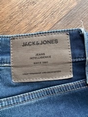 Kratke nohavice JACK & JONES, Velkost S - 6
