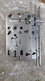 Abloy zadlabavací zamok - 6