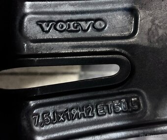 Volvo XC60 R19 Zimne - 6