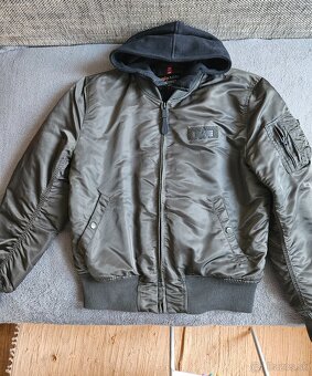 Alpha Industries prechodná bunda MA-1 D-tec - 6