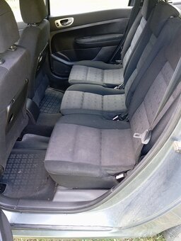 Peugeot 307 SW 1,6hdi 7 miestny - 6