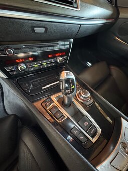 Predám BMW RAD 5 GT 535d xDrive - 6