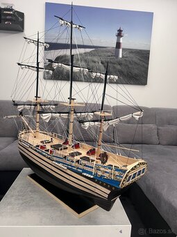 Dreveny model plachetnice. - 6