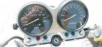 Suzuki GS500E - 6