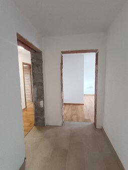 Na predaj Novostavba bytového domu s bytovými jednotkami a v - 6