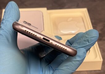 Apple iPhone 11 128 GB Purple / nová batéria - 6