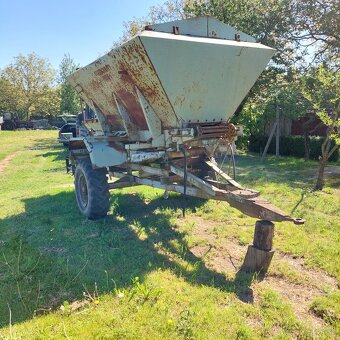 Predám poln. stoje - 6