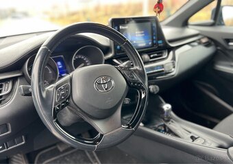 Toyota CHR 1,8 Hybrid 2018 - 6