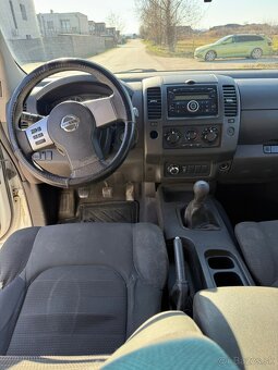 Nissan Navara 2.5 DCi 140kw 4x4 DoubleCab - 6