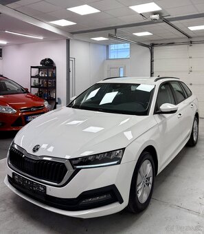 Skoda Octavia 2.0TDI DSG Style/Led/2023 - 6